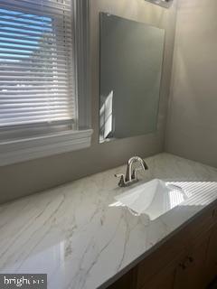 Building Photo - 14 Franklin Ave