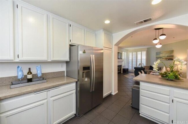 Building Photo - 13350 Savanna