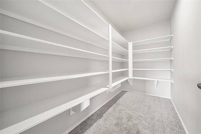 Building Photo - 9295 Inland Leather Ln