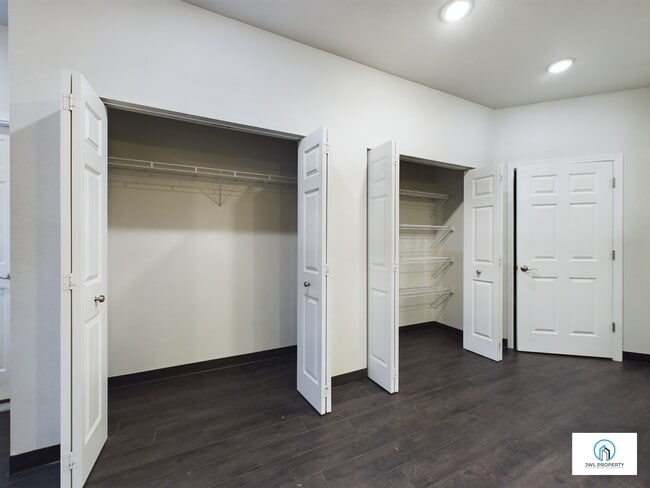 Building Photo - 2416 Homestead Dr