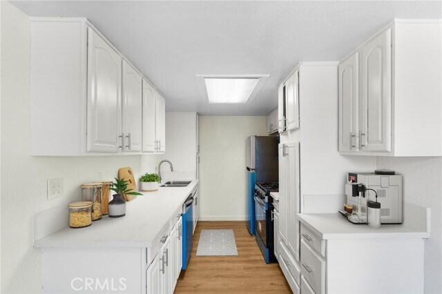 Building Photo - 4484 La Deney St