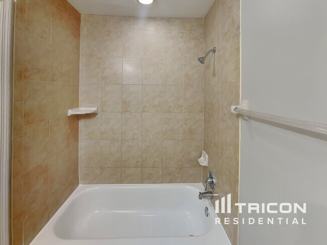 Building Photo - 958 Shriver Cir