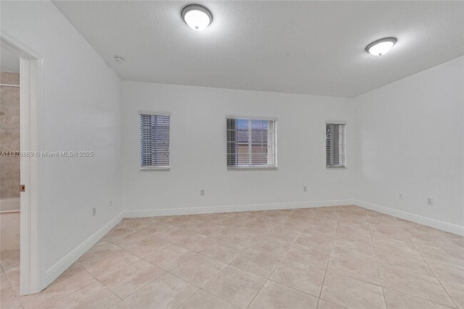 Building Photo - 14606 SW 38th St