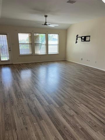 Building Photo - 10416 Devin Ln