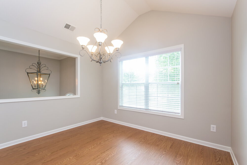 Building Photo - 170 Ripple Creek Dr SW