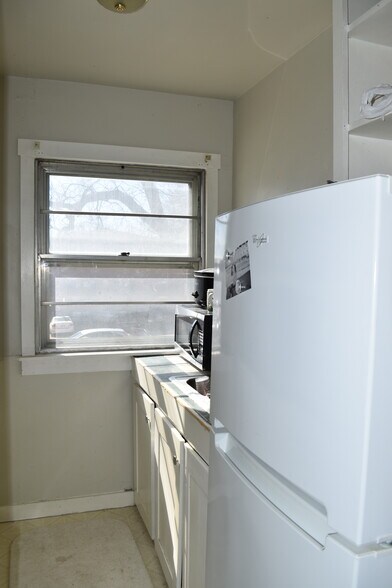 Building Photo - 1228 Ratone St