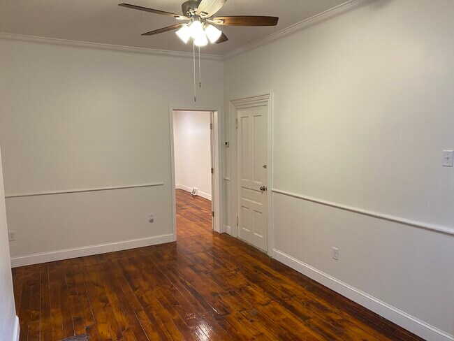 Building Photo - 2617 Jane St