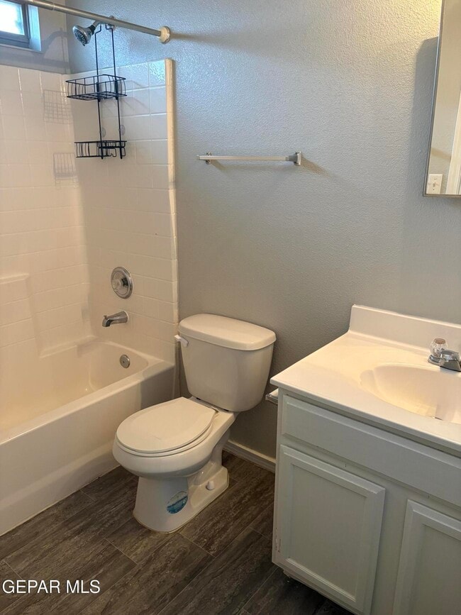 Building Photo - 14077 Tierra Delfin Dr