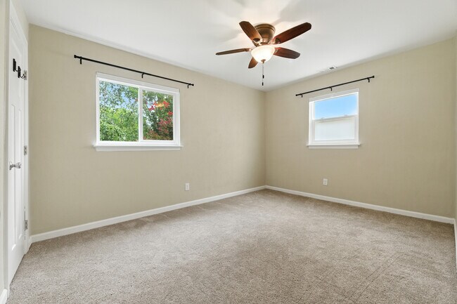 Building Photo - 3800 Liberty Ridge Rd
