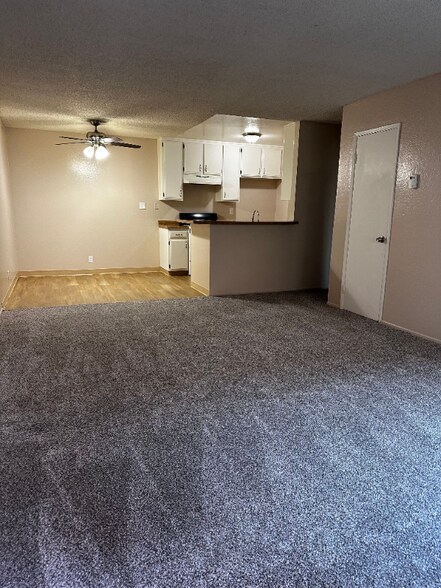 Building Photo - 5132 N Glendora Ave