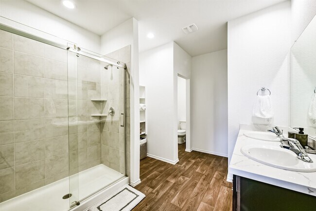 Building Photo - 21223 Riverdew Dr
