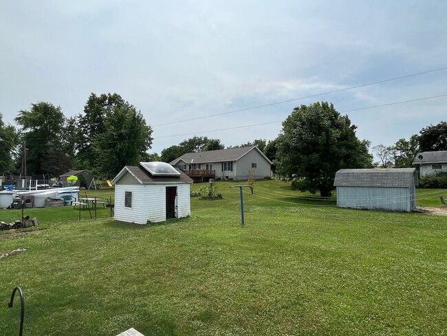 Building Photo - Crestview School District