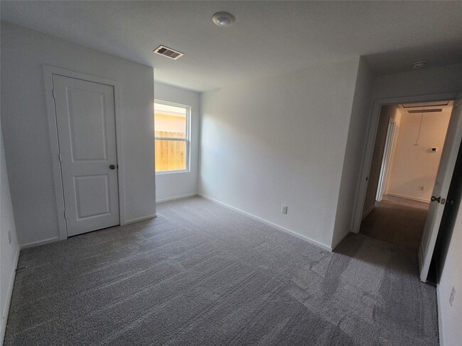 Building Photo - 1615 Winwood Dr