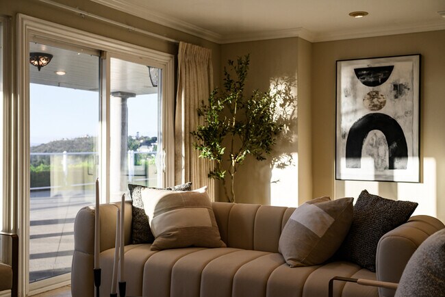 Building Photo - 11141 Limetree Dr