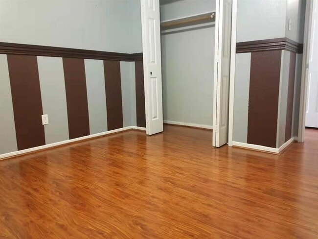 Building Photo - 3111 Lazy Brook Dr