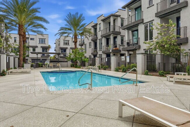 Building Photo - 2090 S Dorsey Ln
