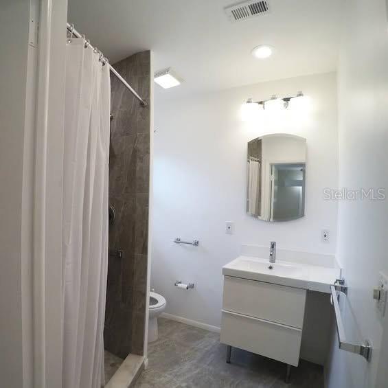 Building Photo - 2447 Baywood Dr W