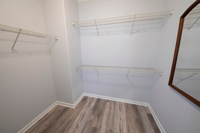 Building Photo - 964 Hank Aaron Dr SE