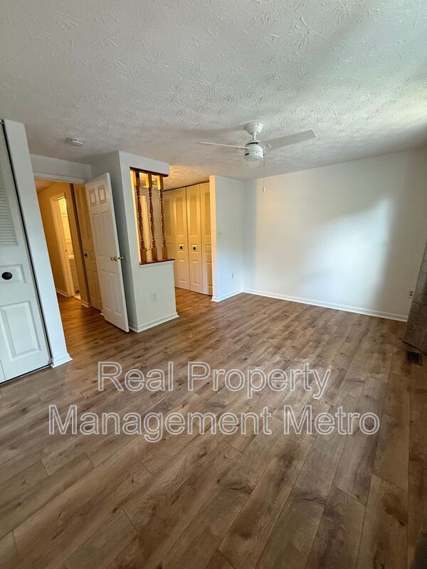Building Photo - 8257 Mary Lee Ln