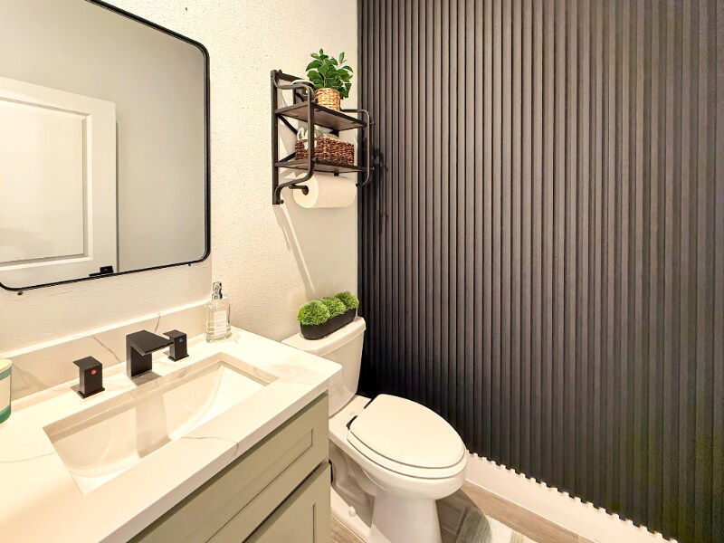 Building Photo - 4411 Holstein St