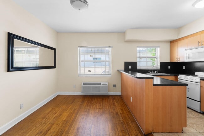 Building Photo - 1241 13th St