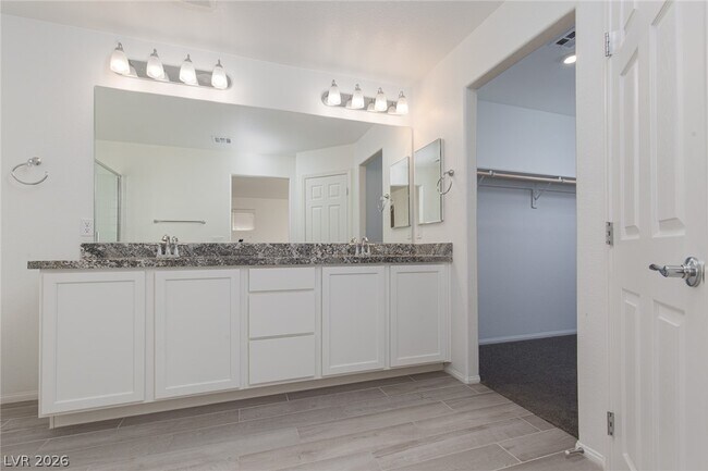 Building Photo - 8045 Skye Foxx St