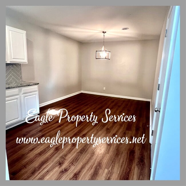 Building Photo - 2997 Hickory Ln