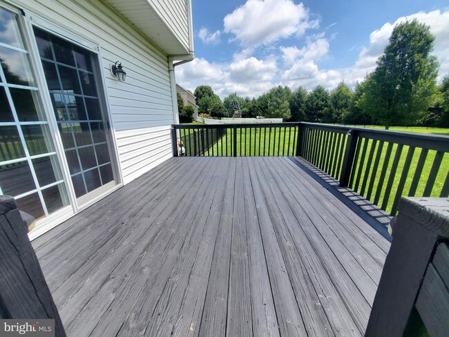 Building Photo - 165 Pitch Kettle Ct