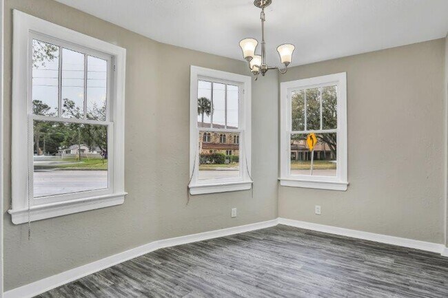 Building Photo - 2227 Blanding Blvd