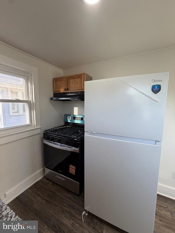 Building Photo - 517 Bentley Ave