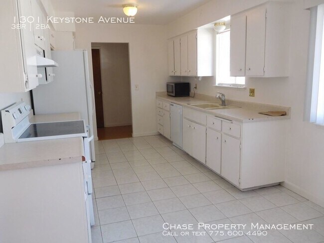 Building Photo - Single level home in Northwest Reno