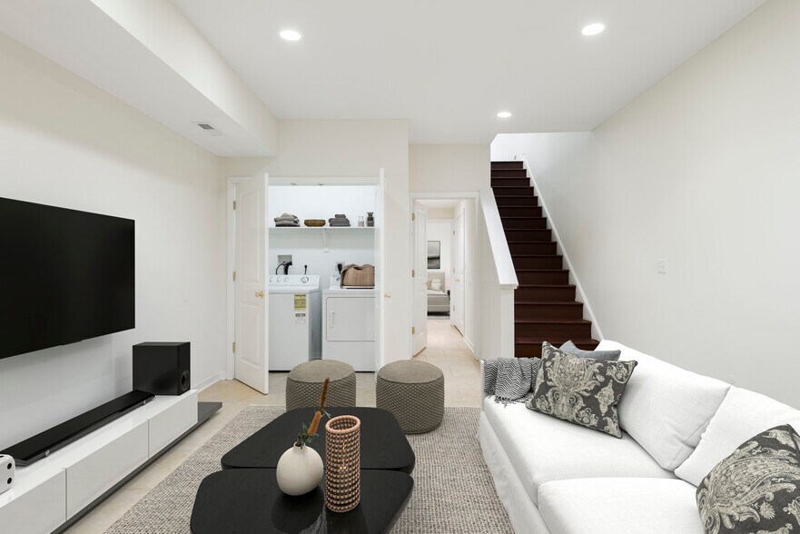 Building Photo - 925 S 23rd St