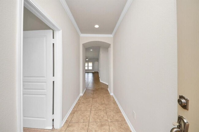Building Photo - 24610 Emerald Pool Falls Dr