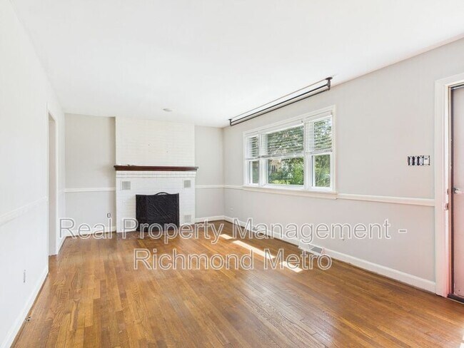 Building Photo - 2306 Kent St