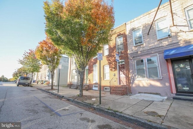 Building Photo - 530 N Montford Ave