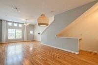 Building Photo - 11315 S Main St