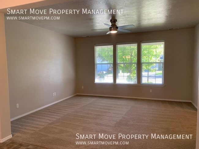 Building Photo - 3693 N Warm Creek Ave