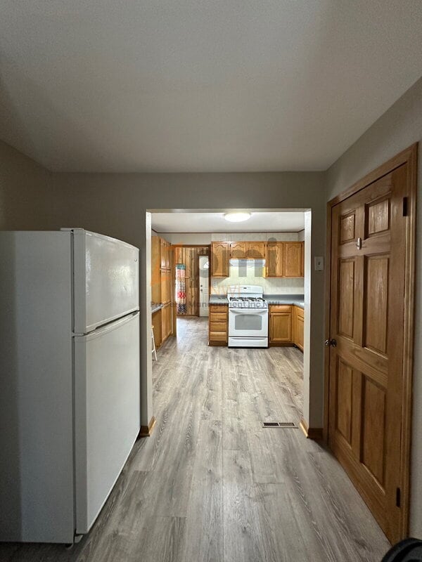 Building Photo - 1724 S Fairbanks St