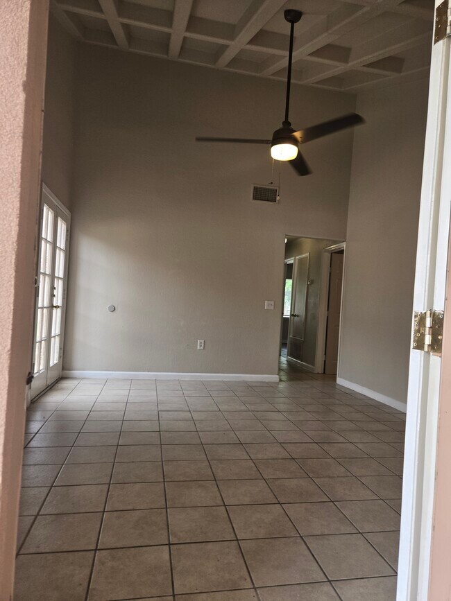 Building Photo - 9570 Bowen dr