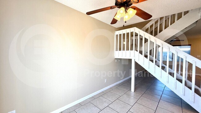 Building Photo - 2724 W McLellan Blvd