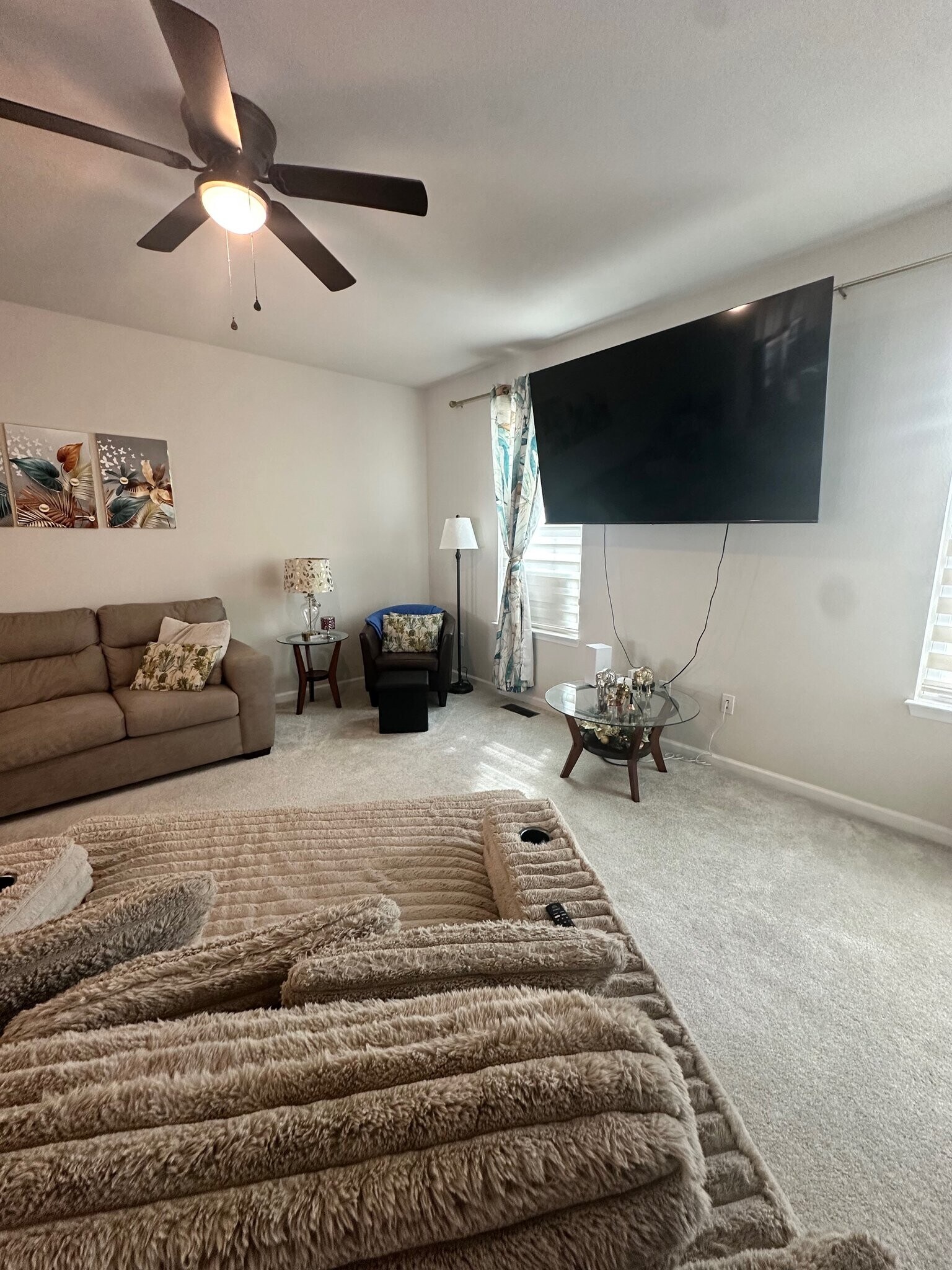 Building Photo - 4122 Riverside Dr