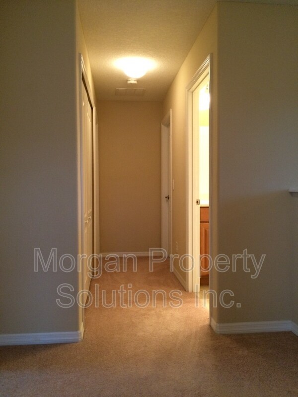 Building Photo - 14131 Queenside St