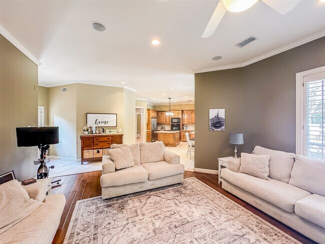 Building Photo - 38 E Thymewood Pl