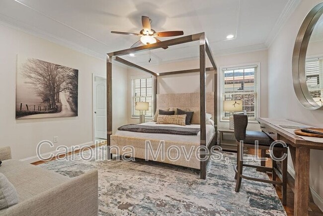 Building Photo - 7 James St