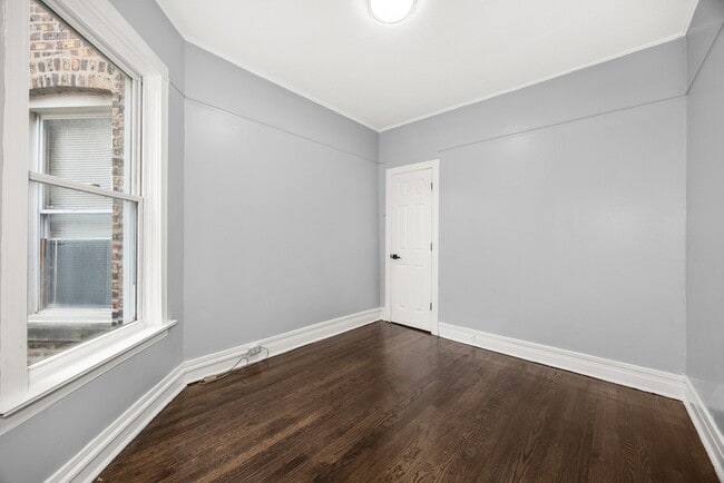 Building Photo - 7110 S Eberhart Ave