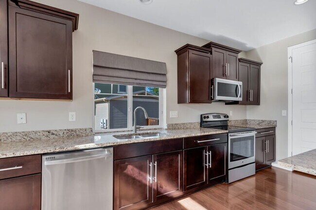 Building Photo - 10559 Worchester Dr