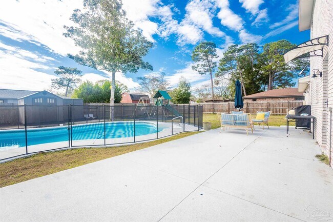 Building Photo - 4261 Obregon Dr