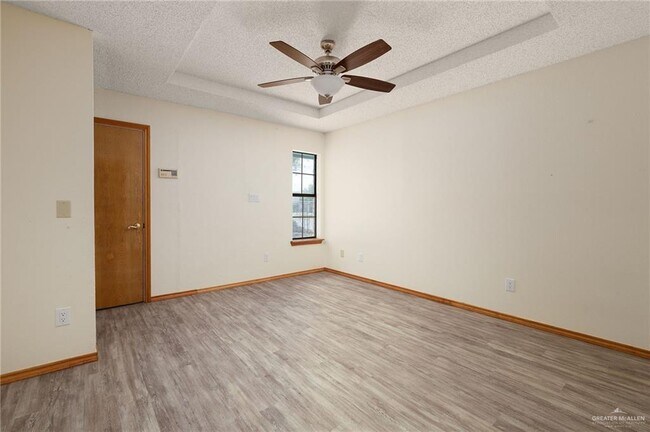 Building Photo - 22 8th