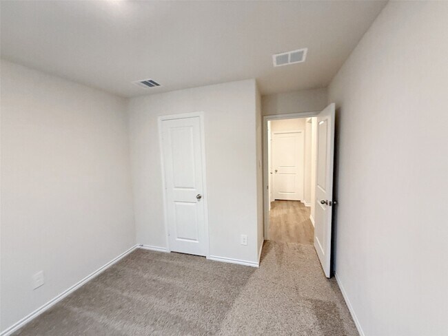 Building Photo - 2111 Texoma Pkwy
