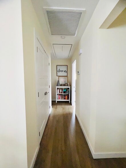 Building Photo - 66 Smith St